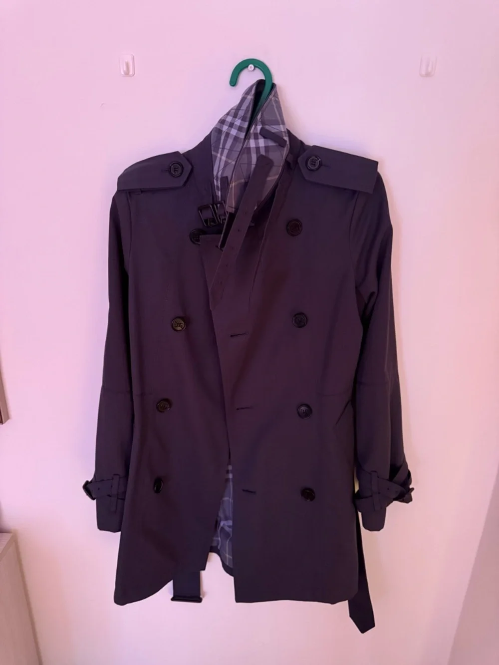 Burberry Navy Double-Breasted Short Trench Coat - Picture 10 of 15